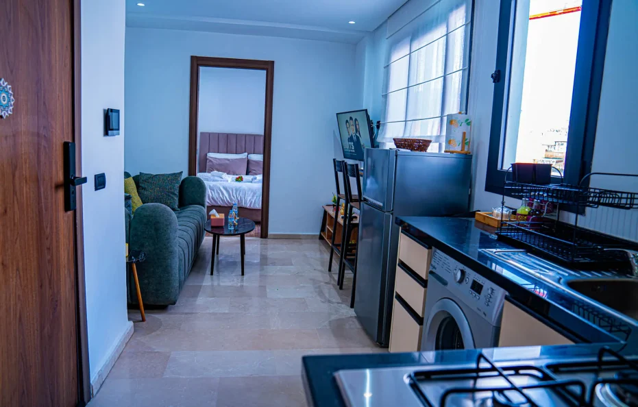 C102- Stylish and Functional 1 BR Apartment