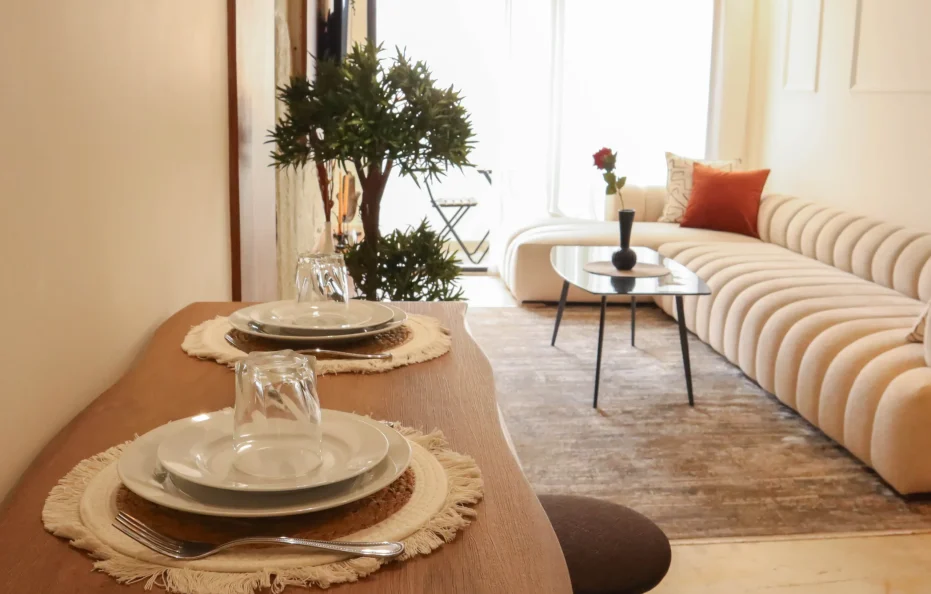 C113- Breathtaking Apt with Balcony, Wifi, Parking