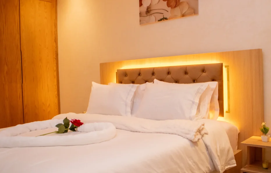 C113- Breathtaking Apt with Balcony, Wifi, Parking