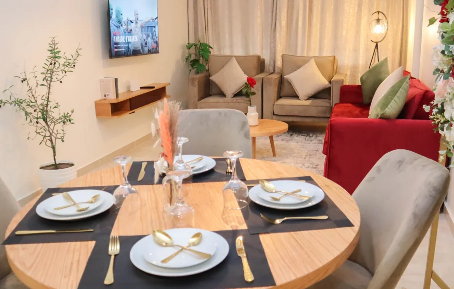 C108- Cozy & Stylish 1 BR Aprt -Delightful balcony